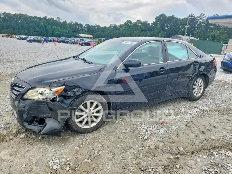 2011 Toyota CAMRY фото
