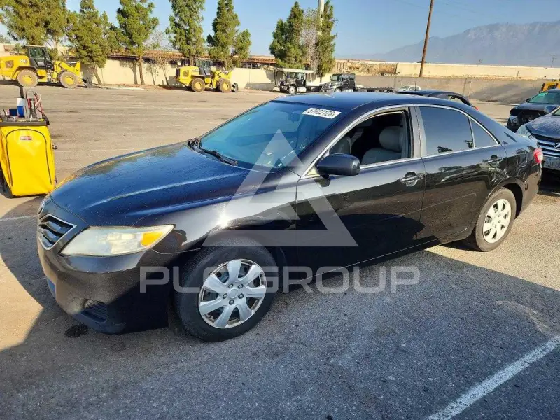 2011 Toyota CAMRY photo