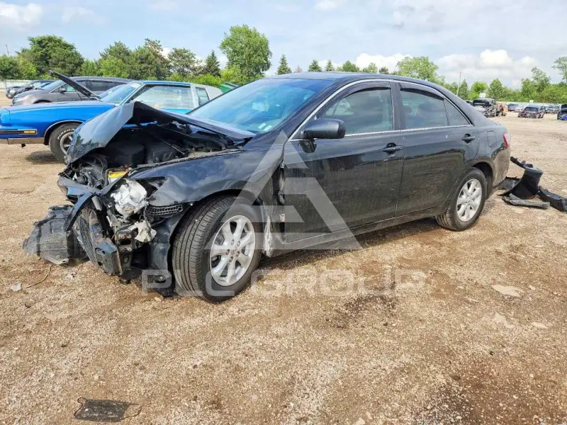 2011 Toyota CAMRY фото