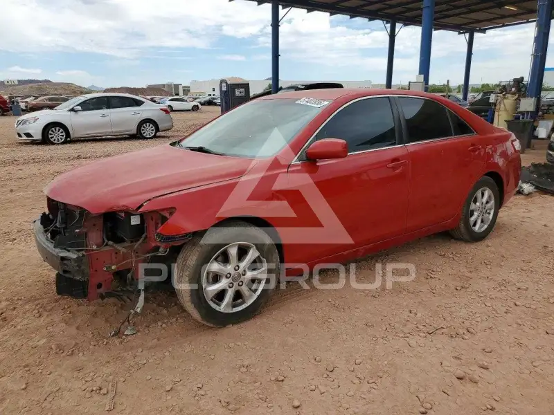 2011 Toyota CAMRY фото