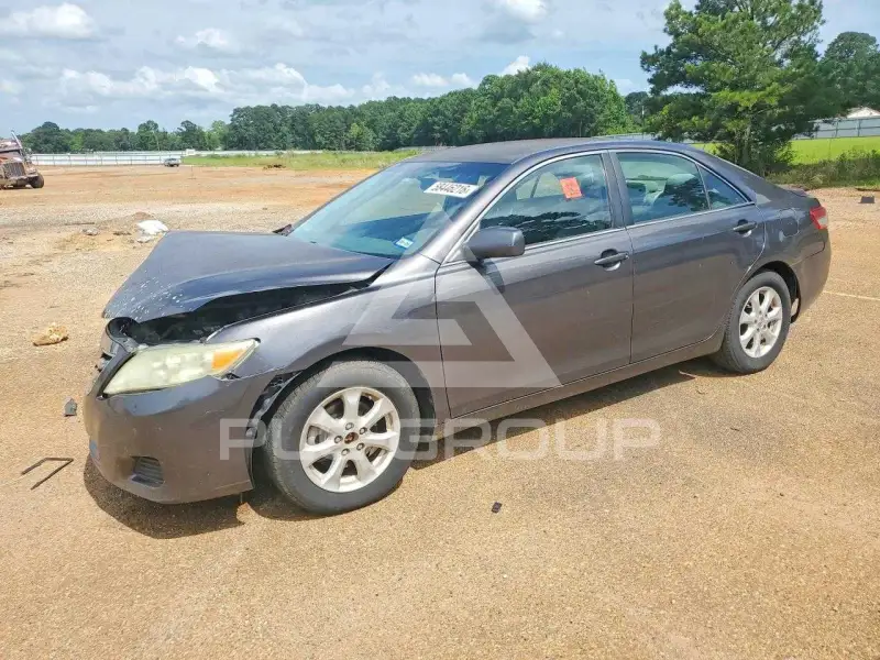 2011 Toyota CAMRY фото