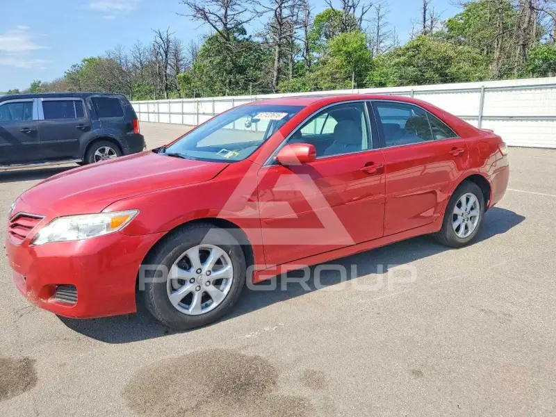2011 Toyota CAMRY photo