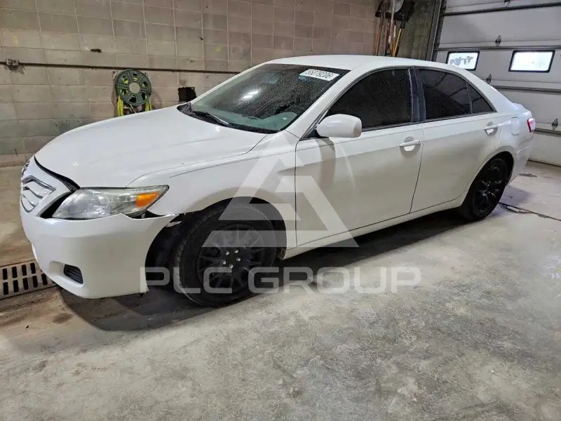 2011 Toyota CAMRY фото