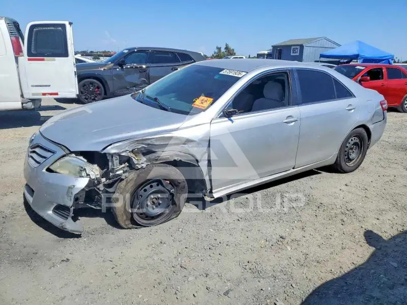 2011 Toyota CAMRY photo