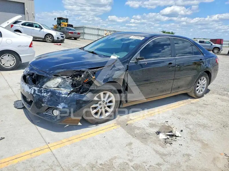 2011 Toyota CAMRY фото