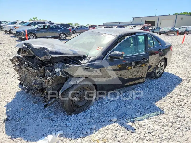 2011 Toyota CAMRY фото