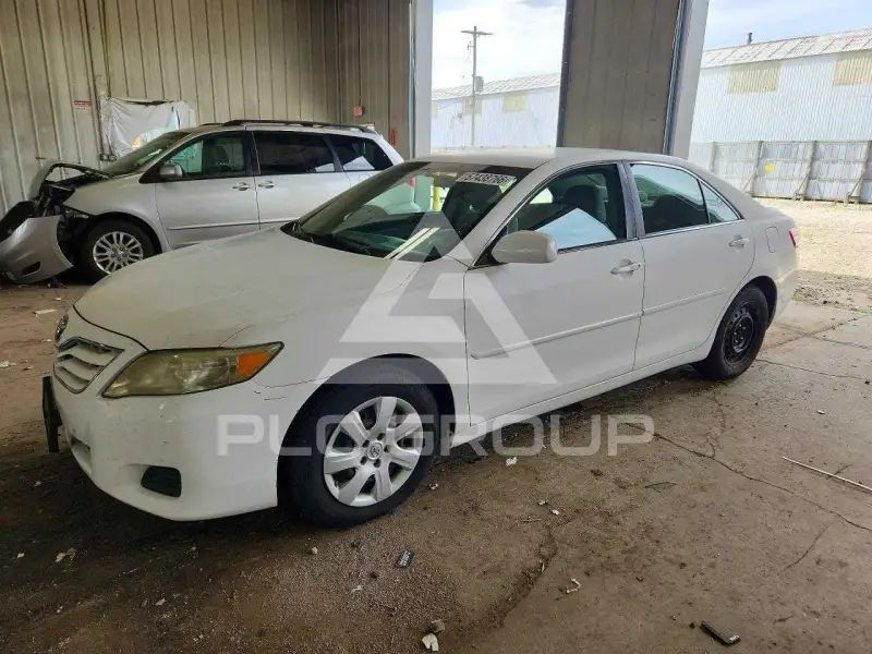 2011 Toyota CAMRY фото
