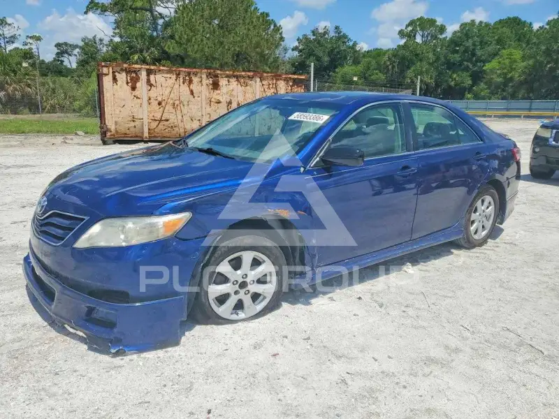 2011 Toyota CAMRY photo