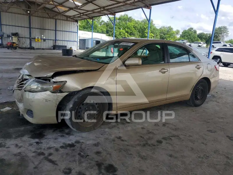 2011 Toyota CAMRY фото