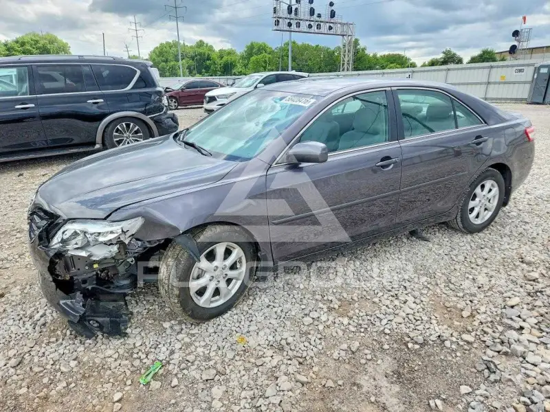 2011 Toyota CAMRY фото