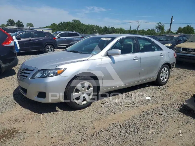 2011 Toyota CAMRY фото