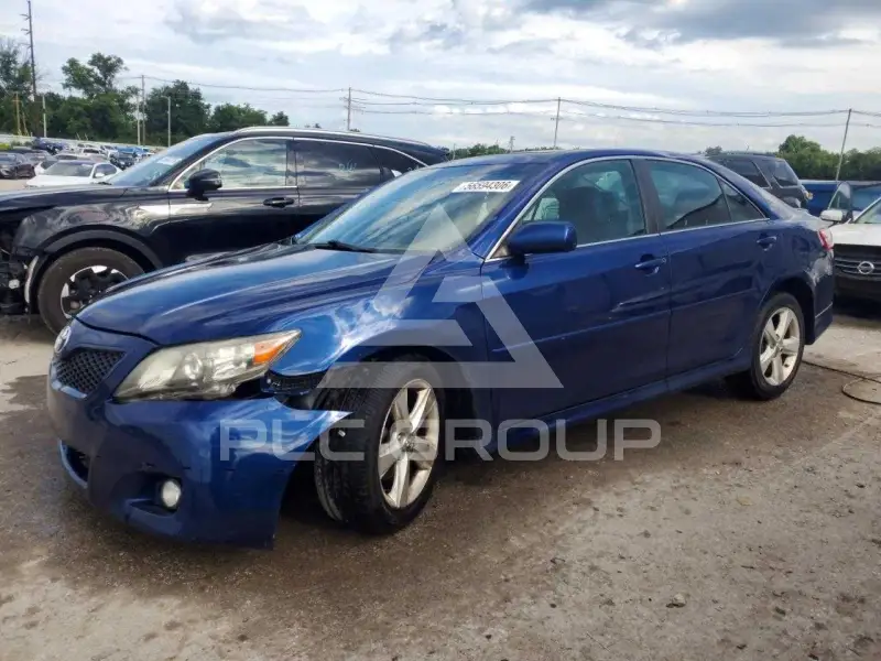 2011 Toyota CAMRY фото