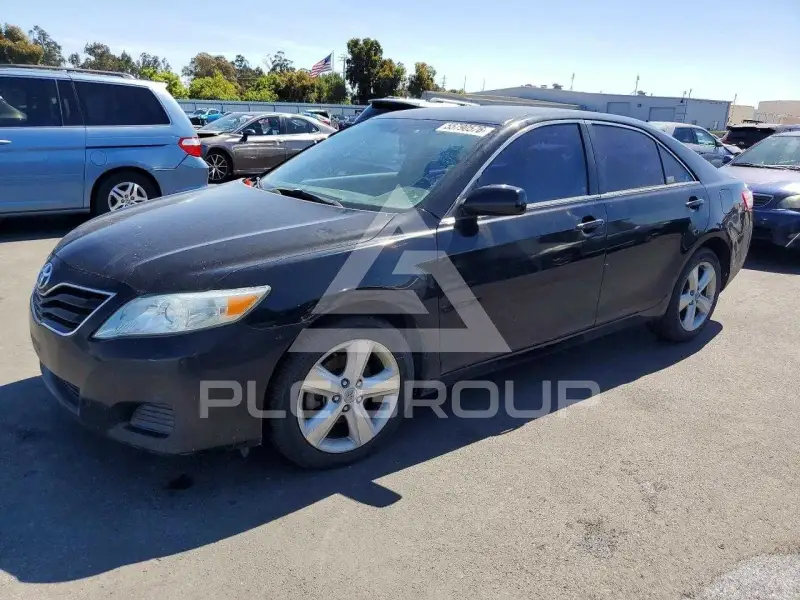 2011 Toyota CAMRY photo