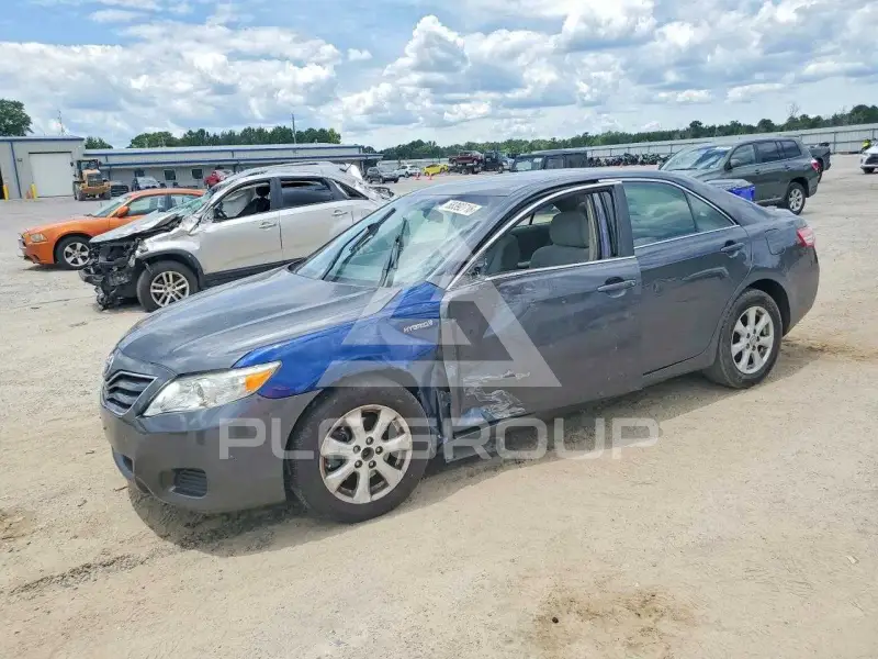 2011 Toyota CAMRY фото