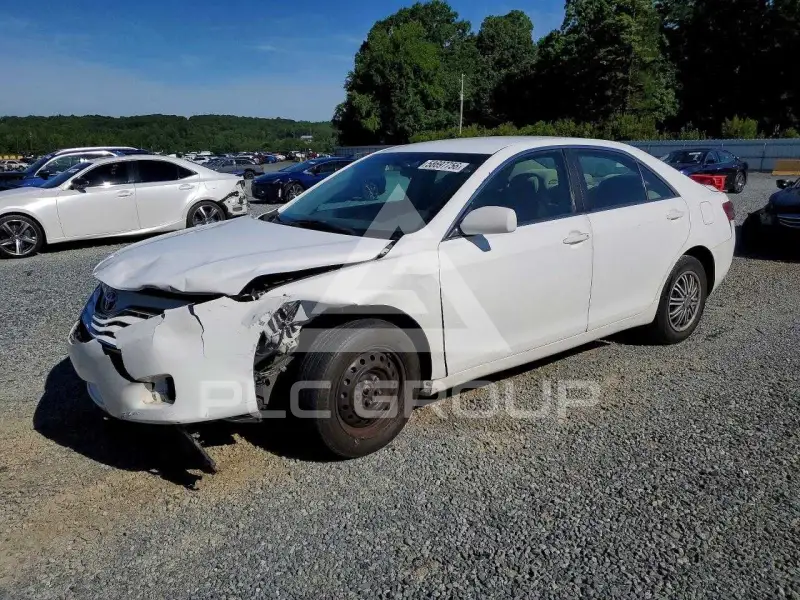 2011 Toyota CAMRY фото