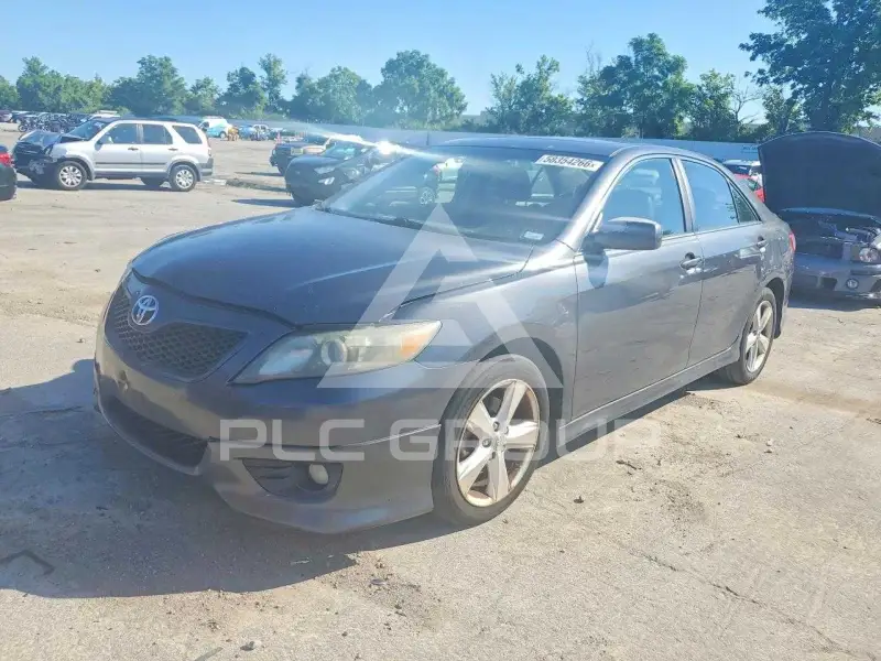 2011 Toyota CAMRY photo