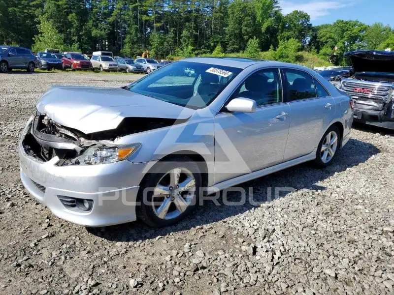 2011 Toyota CAMRY фото