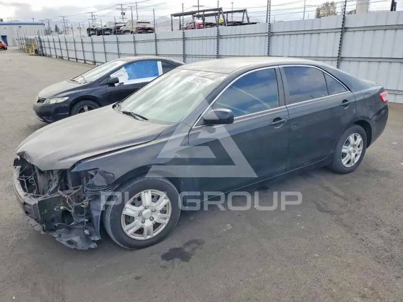 2011 Toyota CAMRY photo