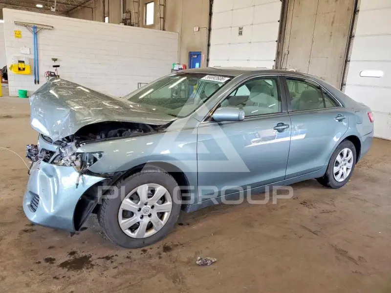 2011 Toyota CAMRY photo