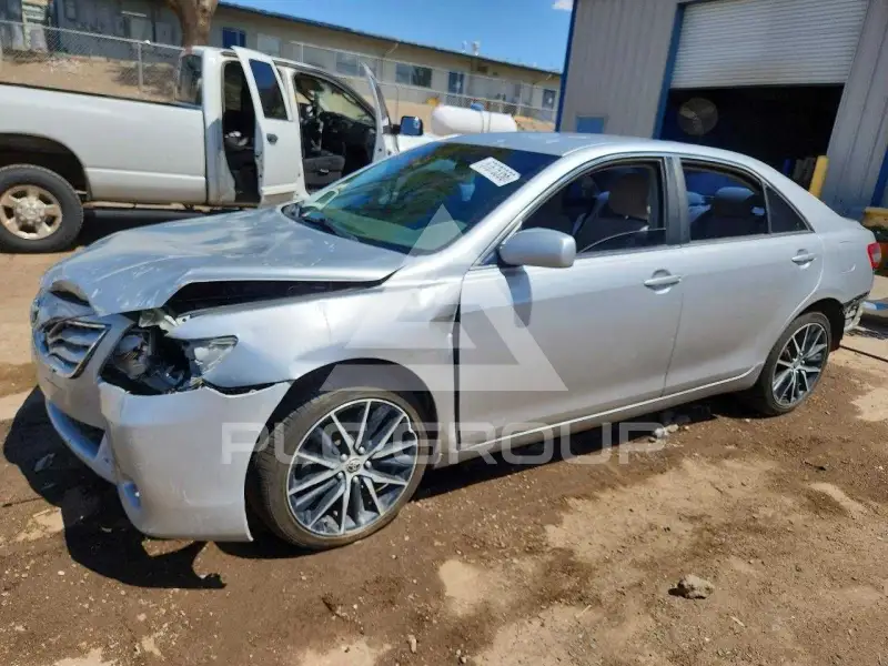 2011 Toyota CAMRY фото