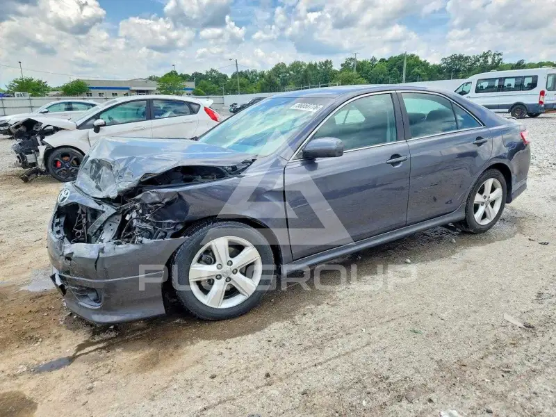 2011 Toyota CAMRY фото