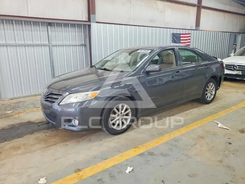 2011 Toyota CAMRY фото