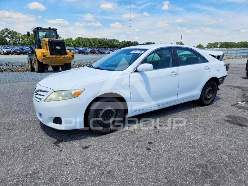 2011 Toyota CAMRY фото