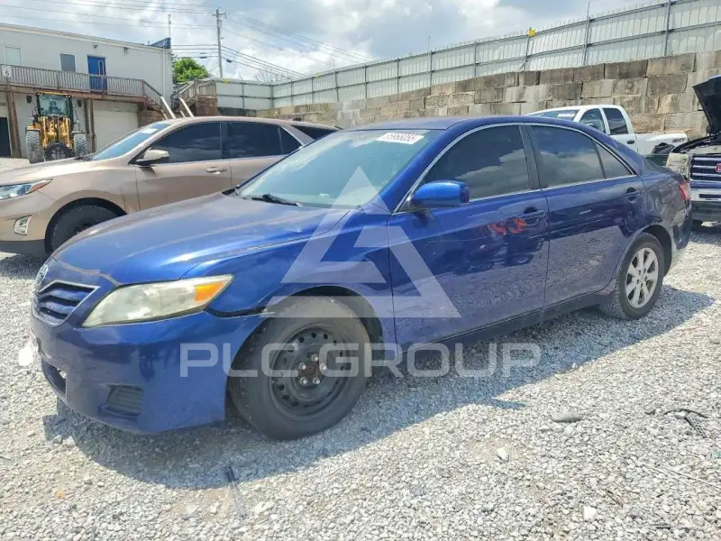 2011 Toyota CAMRY фото