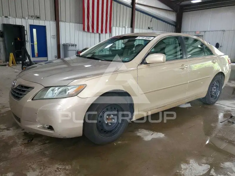 2011 Toyota CAMRY photo