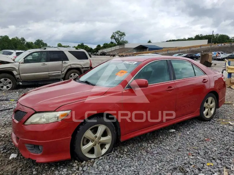 2011 Toyota CAMRY photo