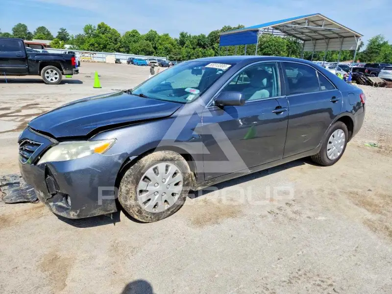2011 Toyota CAMRY photo