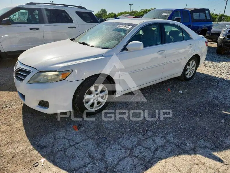 2011 Toyota CAMRY фото