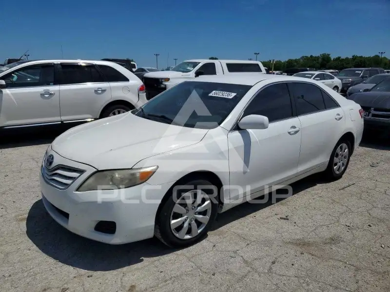 2011 Toyota CAMRY фото