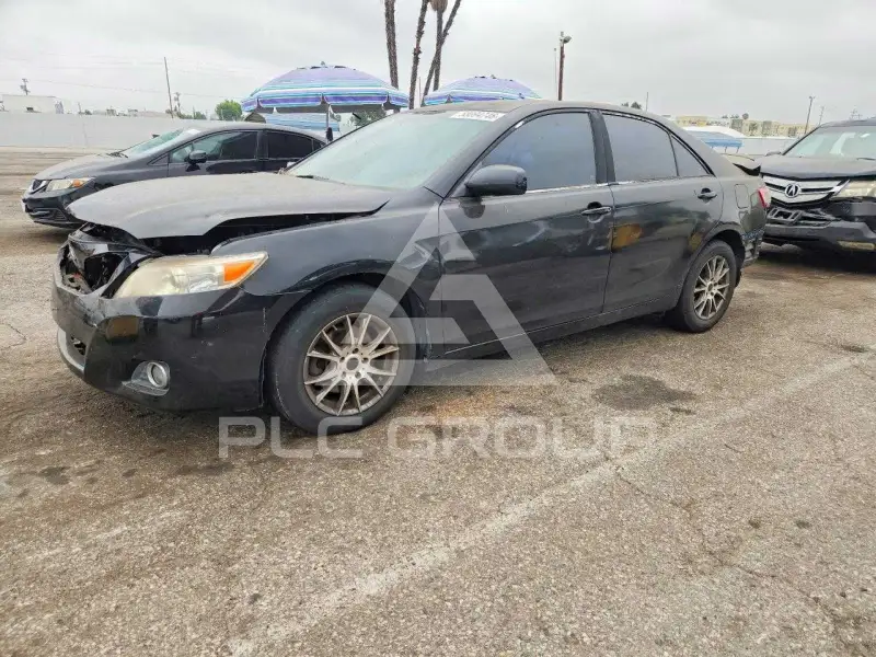 2011 Toyota CAMRY фото