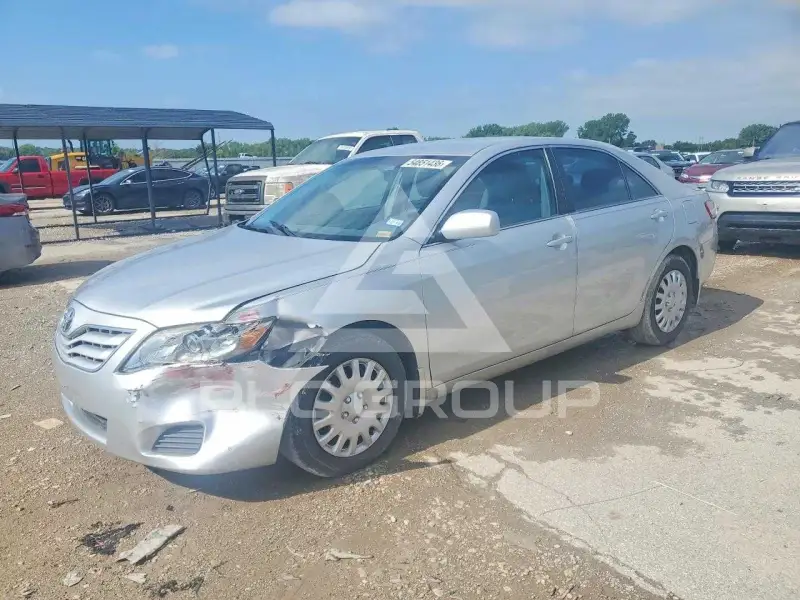 2011 Toyota CAMRY photo