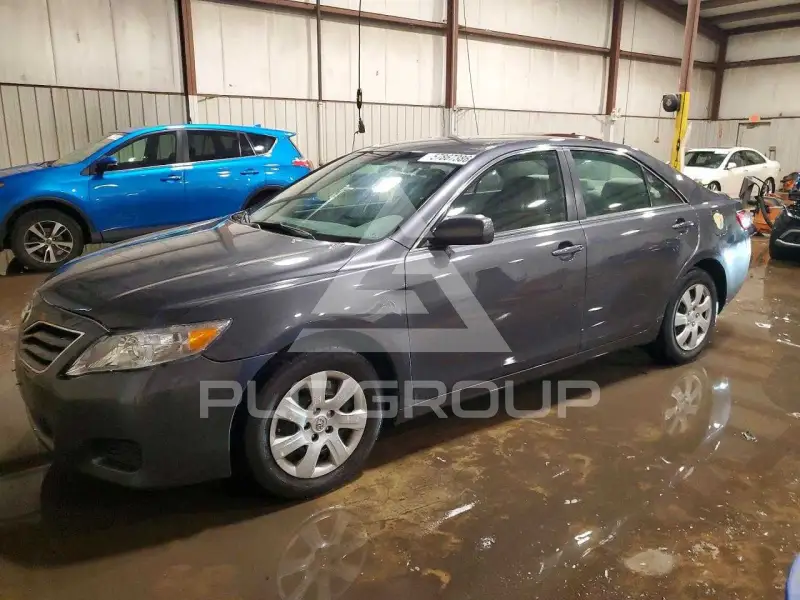 2011 Toyota CAMRY фото