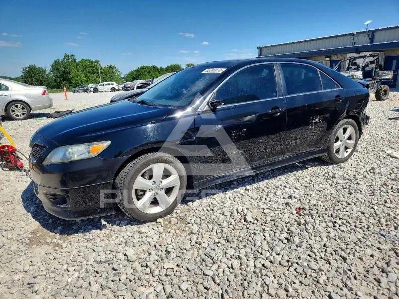 2011 Toyota CAMRY фото