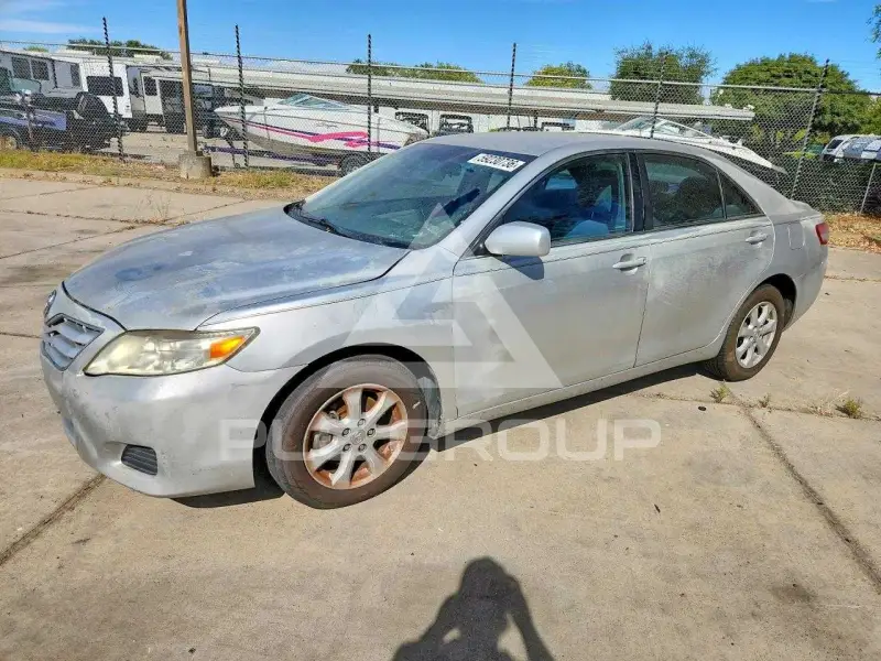 2011 Toyota CAMRY photo