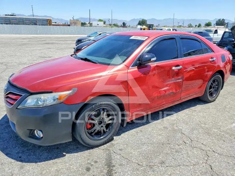 2011 Toyota CAMRY фото