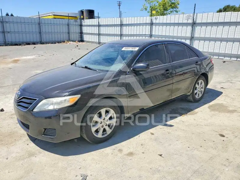 2011 Toyota CAMRY photo