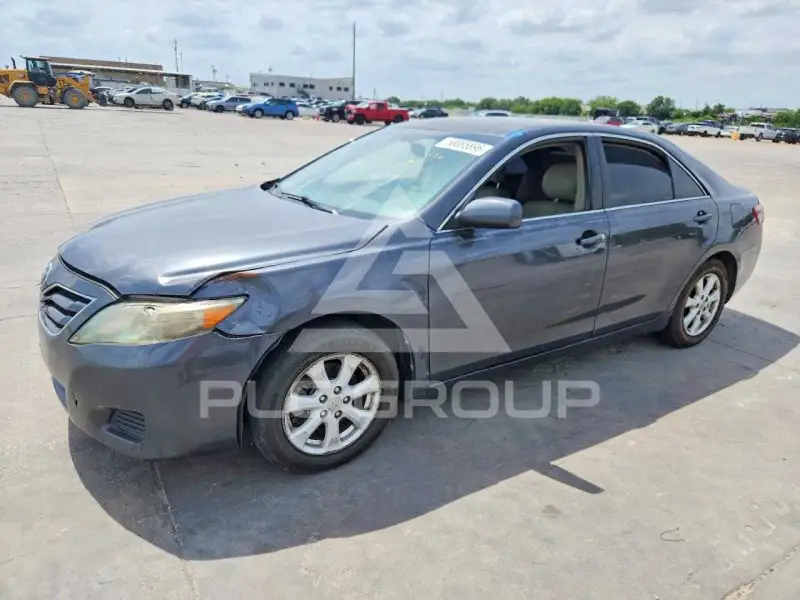 2011 Toyota CAMRY фото