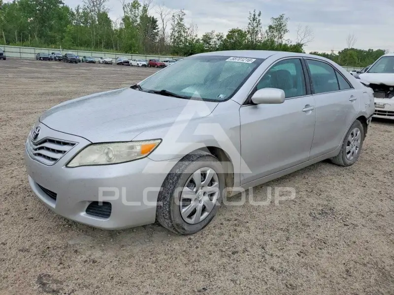 2011 Toyota CAMRY фото