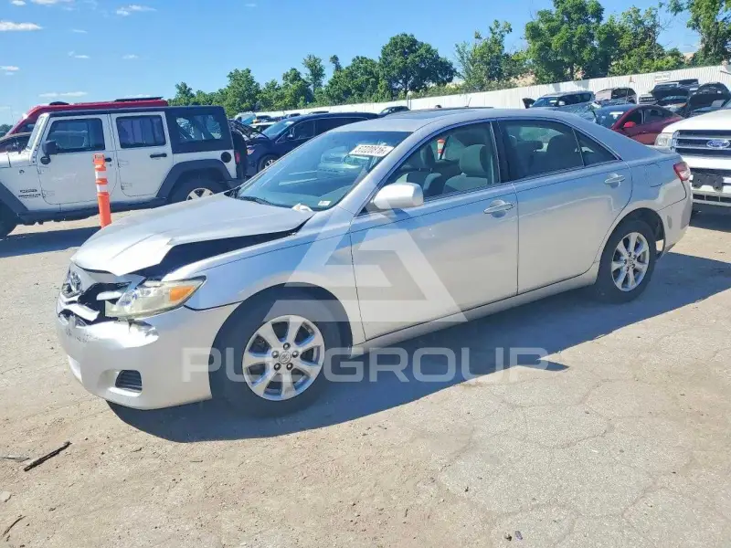 2011 Toyota CAMRY photo