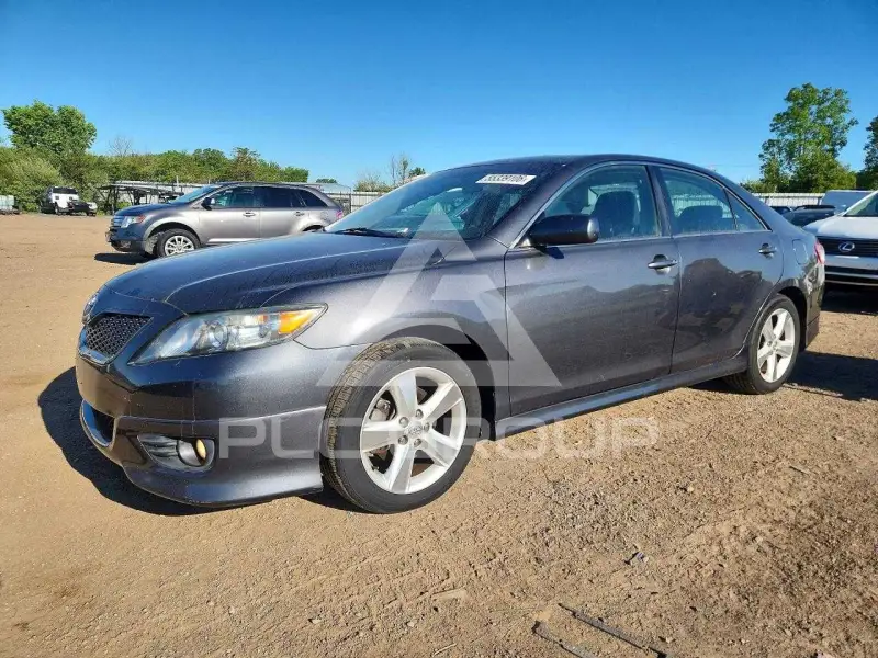 2011 Toyota CAMRY фото