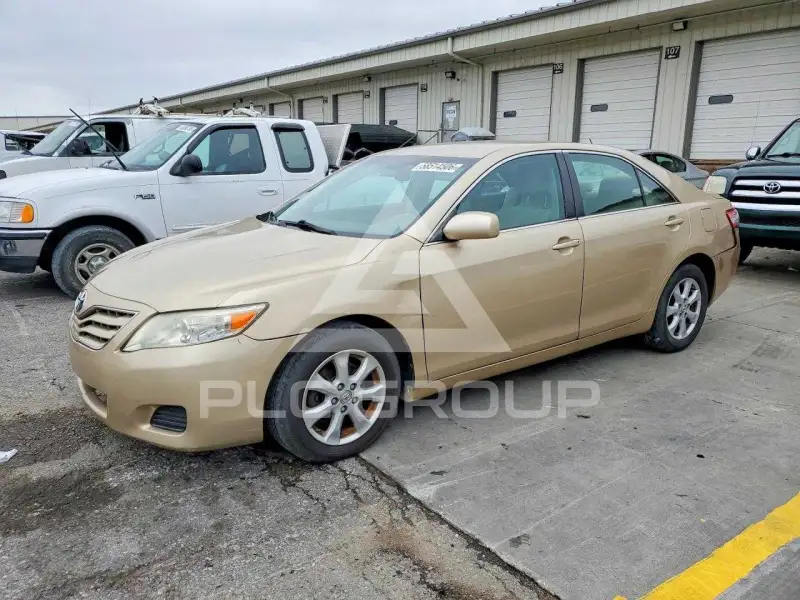 2011 Toyota CAMRY photo