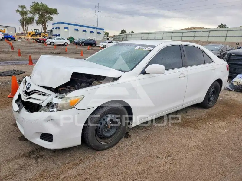 2011 Toyota CAMRY фото