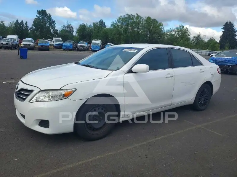 2011 Toyota CAMRY фото