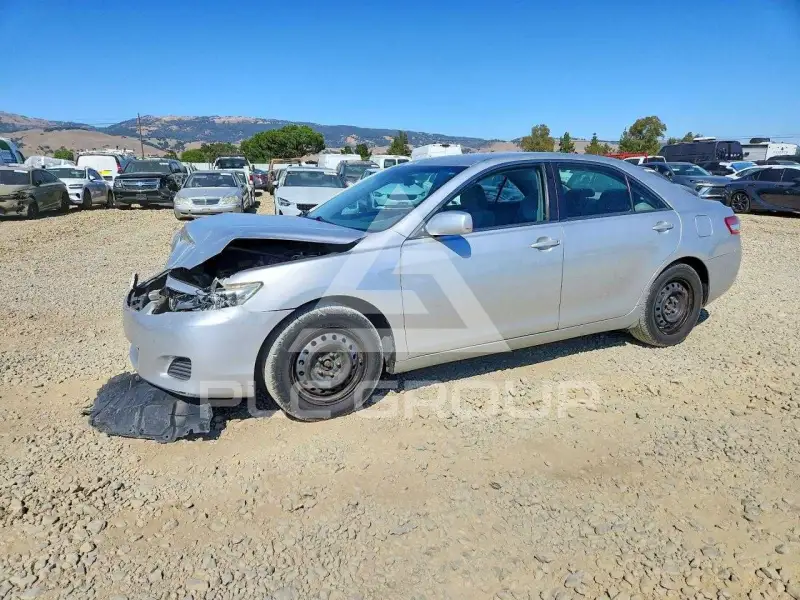 2011 Toyota CAMRY photo