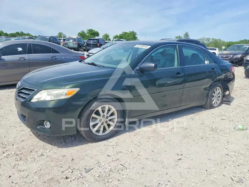 2011 Toyota CAMRY фото