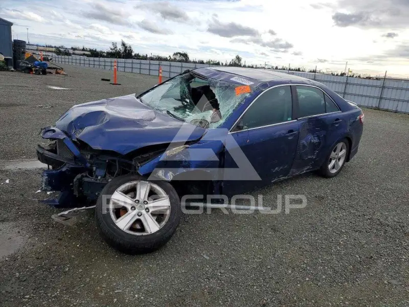 2011 Toyota CAMRY photo